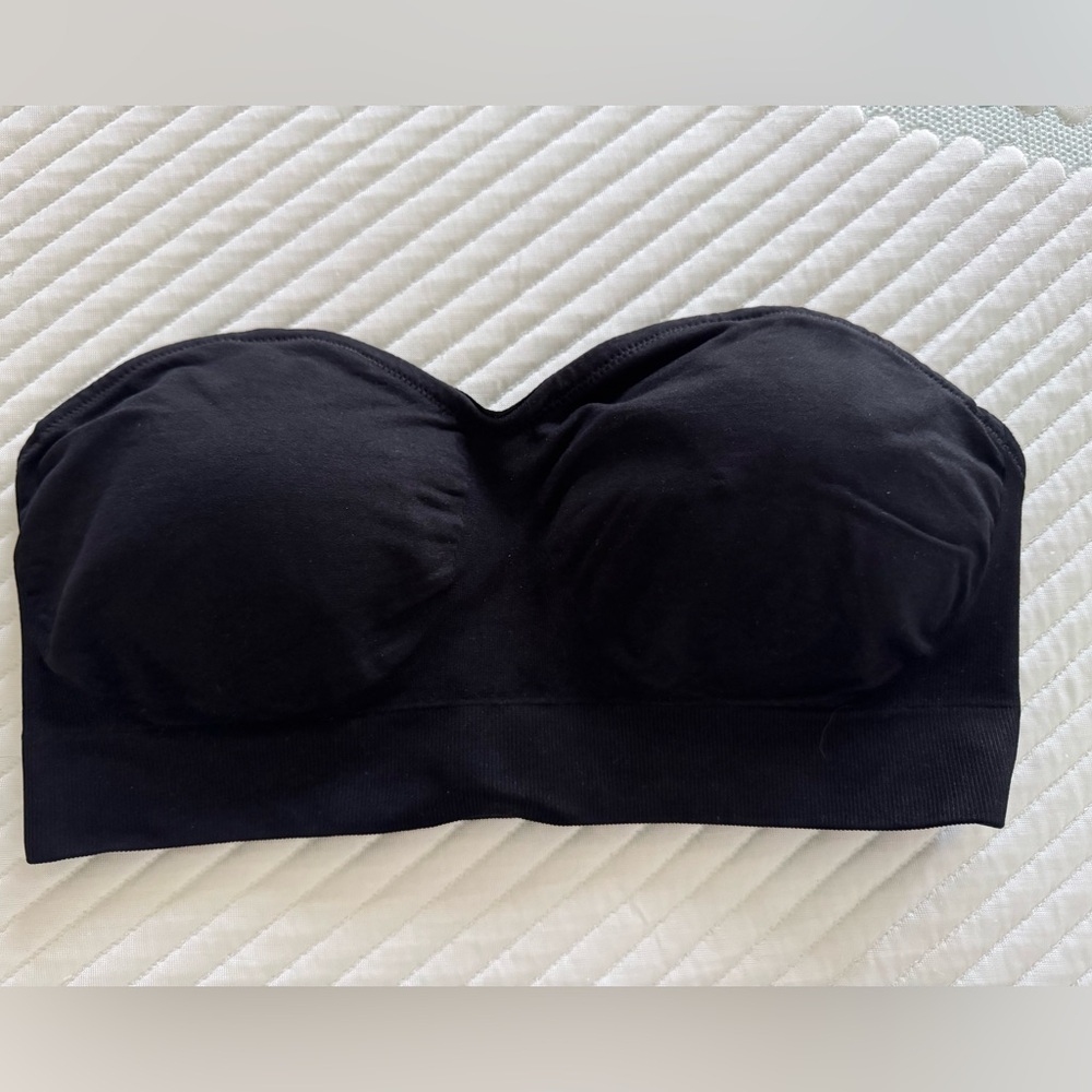 Seamless Strapless Black Bandeau Bra